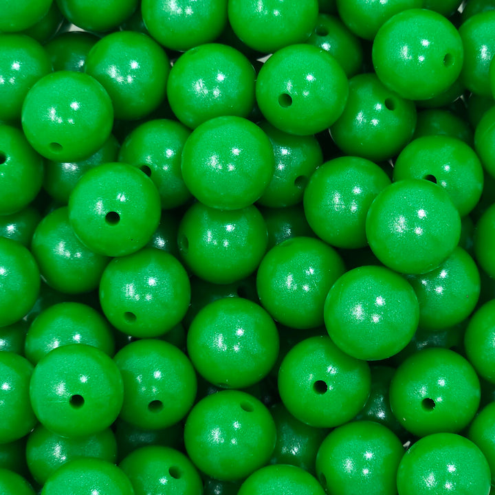 15mm Christmas Kelly Green Shimmer Pearl Silicone Bead